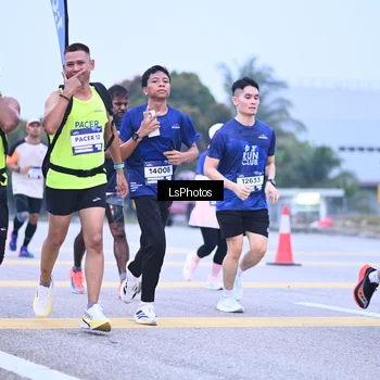 Runner Photo 7557116