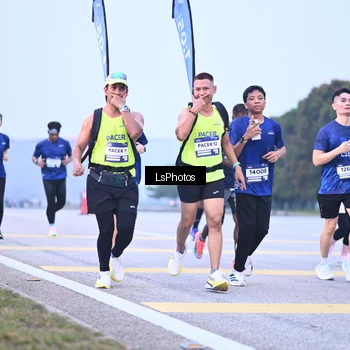 Runner Photo 7557118
