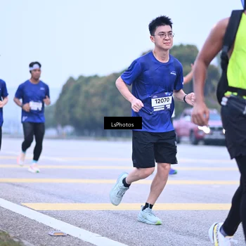 Runner Photo 7557120