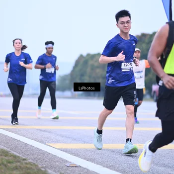 Runner Photo 7557121