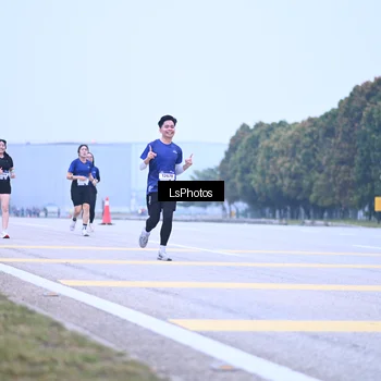 Runner Photo 7557126