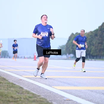 Runner Photo 7557143