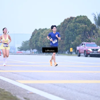 Runner Photo 7557153