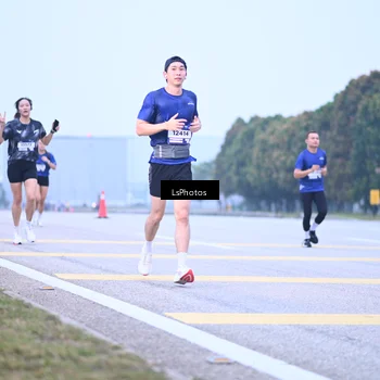 Runner Photo 7557158