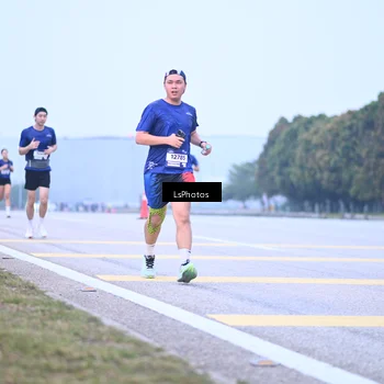 Runner Photo 7557159