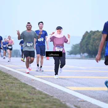Runner Photo 7557198