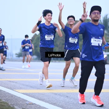 Runner Photo 7557233