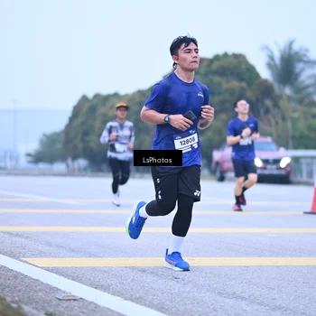 Runner Photo 7557257