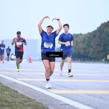 Runner Photo 7557262