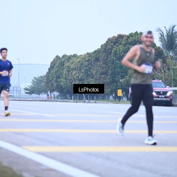 Runner Photo 7557277