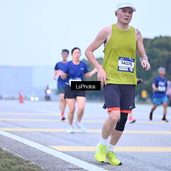 Runner Photo 7557288