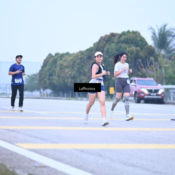 Runner Photo 7557297