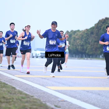 Runner Photo 7557303