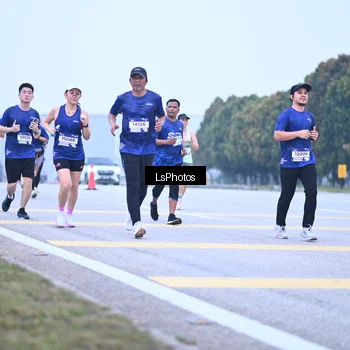 Runner Photo 7557304