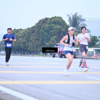 Runner Photo 7557305