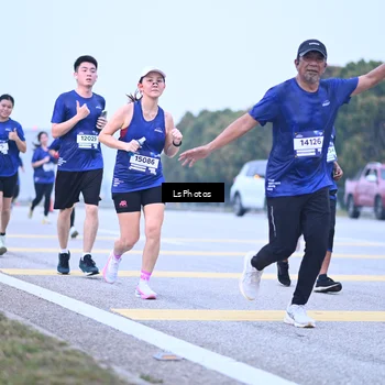 Runner Photo 7557311