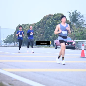 Runner Photo 7557330
