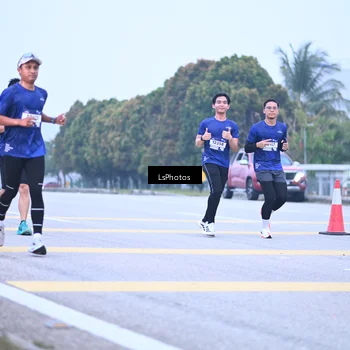 Runner Photo 7557333