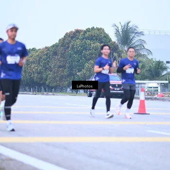 Runner Photo 7557334