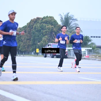 Runner Photo 7557335