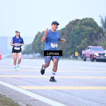 Runner Photo 7557345