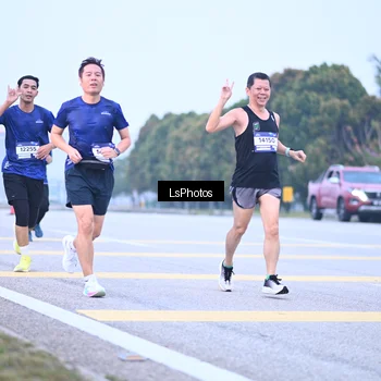 Runner Photo 7557358
