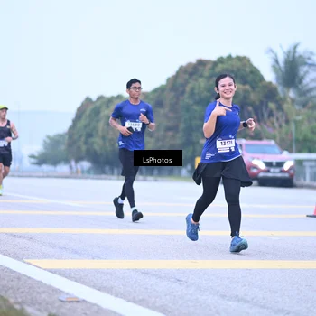 Runner Photo 7557368