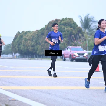Runner Photo 7557371