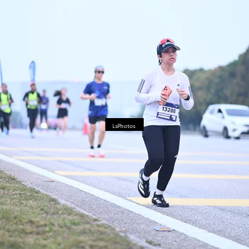 Runner Photo 7557377