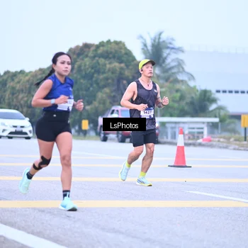 Runner Photo 7557378