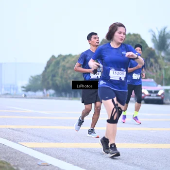 Runner Photo 7557400