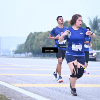 Runner Photo 7557404