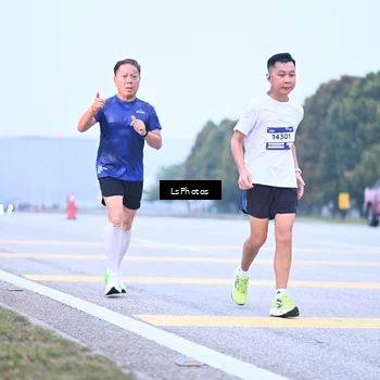 Runner Photo 7557405