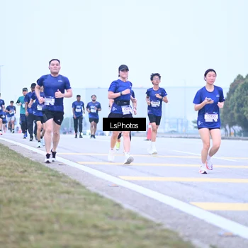 Runner Photo 7557410
