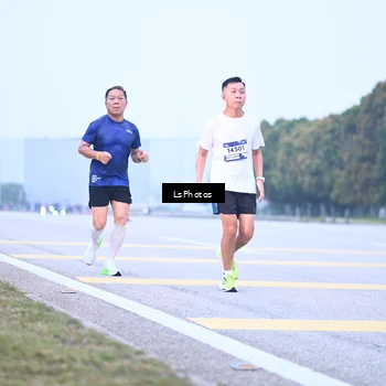 Runner Photo 7557414