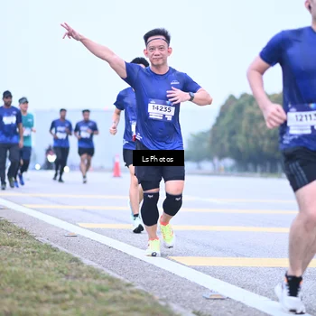 Runner Photo 7557418
