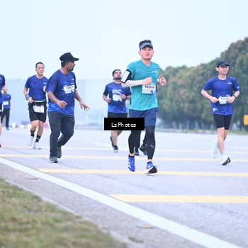 Runner Photo 7557428