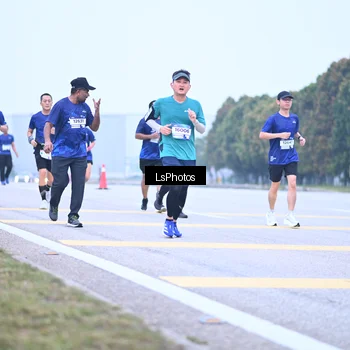 Runner Photo 7557433