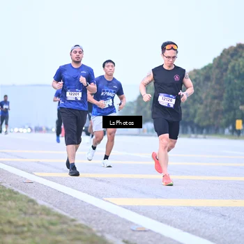 Runner Photo 7557443
