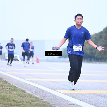 Runner Photo 7557452