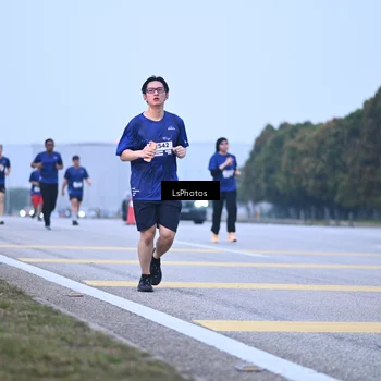 Runner Photo 7557453