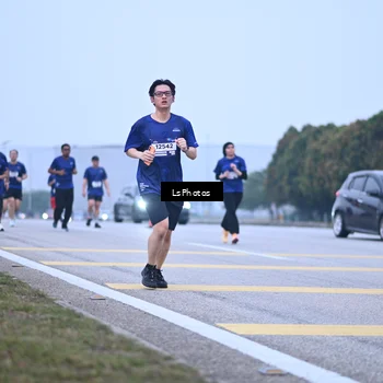 Runner Photo 7557457