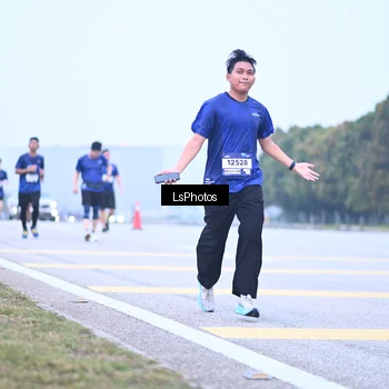 Runner Photo 7557464