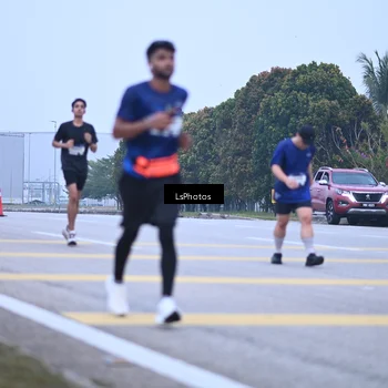 Runner Photo 7557475