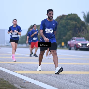 Runner Photo 7557476