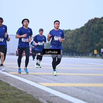 Runner Photo 7557498