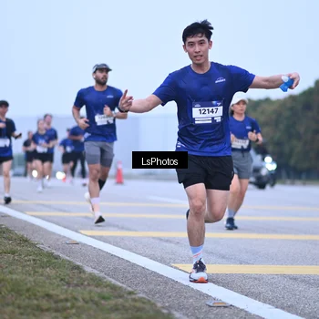 Runner Photo 7557500