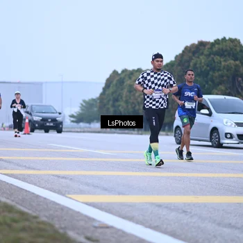 Runner Photo 7557520