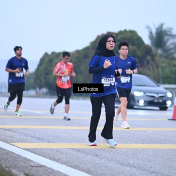 Runner Photo 7557539