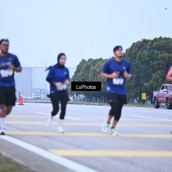 Runner Photo 7557542